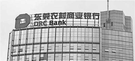 外汇交易平台富拓AI创意海报丨青春剪影